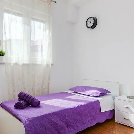 Apartment Nova *