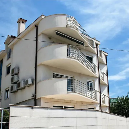 Nova Apartment *