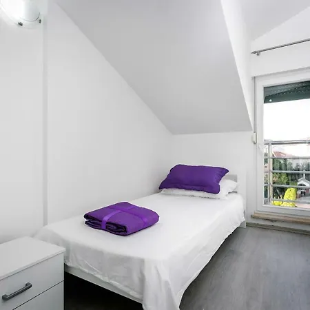 Nova Apartment